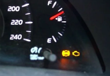 горит лампа АБС